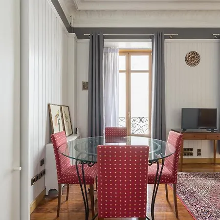 Ayala By People Апартаменты